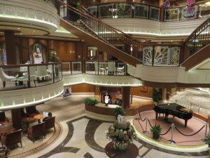 Jessica Kirsten - Travels & Events, Guest Services