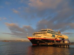 MS Trollfjord Hurtigruten Kalender 2020 Postschiffe