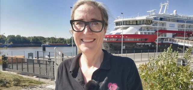 Hurtigrute Norwegen und Verabschiedung MS Fridtjof Nansen Hurtiguten Reiseleiterin Jessica Kirsten Fridtjof Nansen