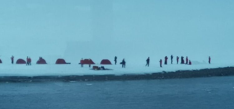 Aufbau Zelte Antarktis